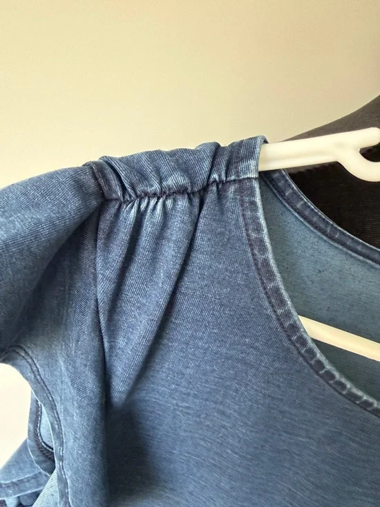 White House Black Market Indigo Blue Flutter Sleeve Top - Picture 6 of 6